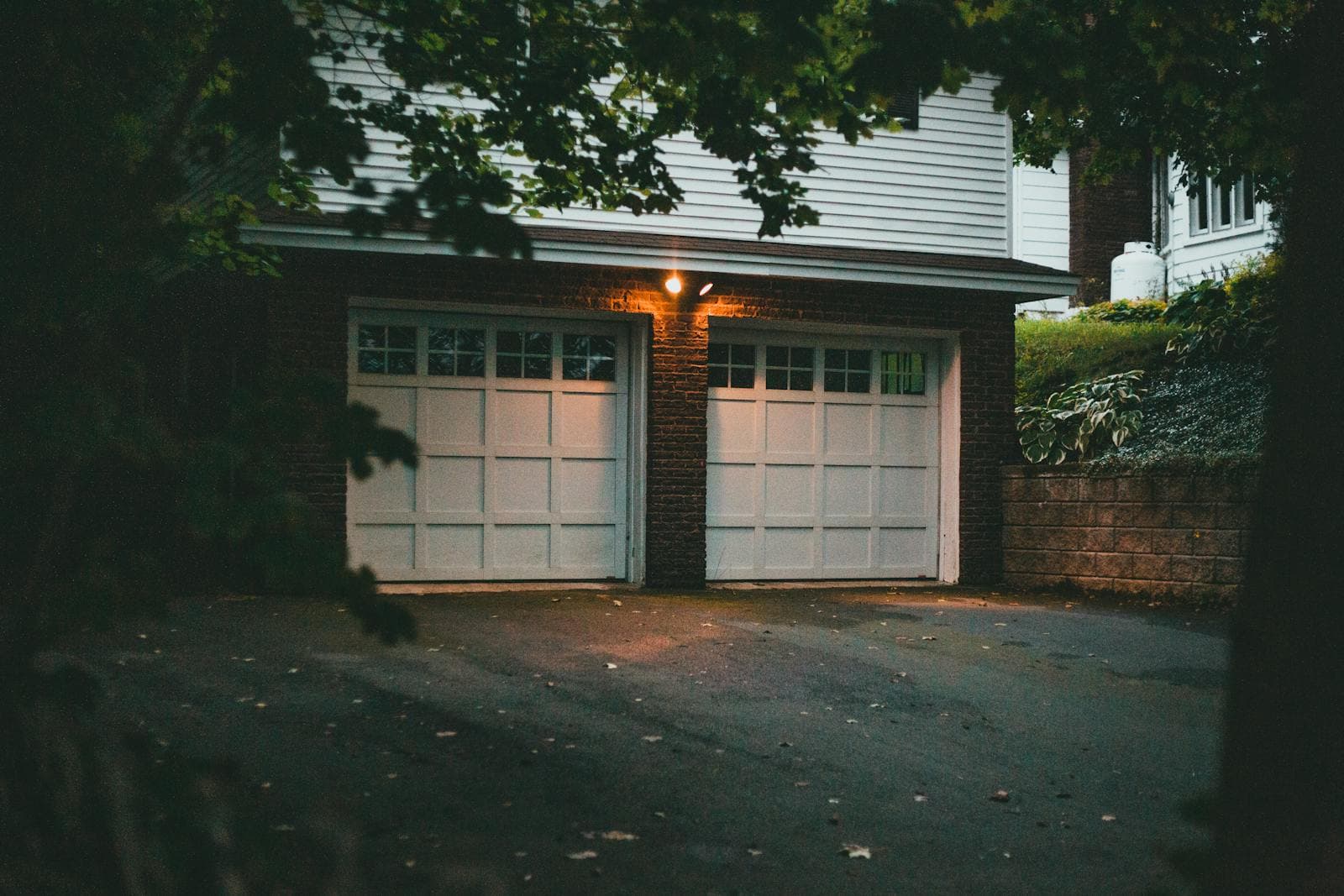 Sacramento Garage Door professional on the job